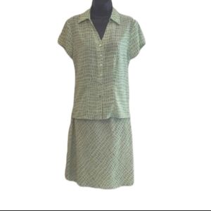 Women's Hillard & Hanson green Blouse and skirt set